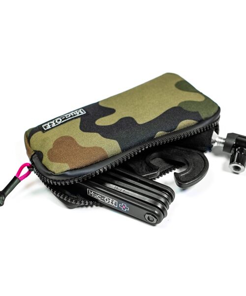 Muc-Off Essential Case